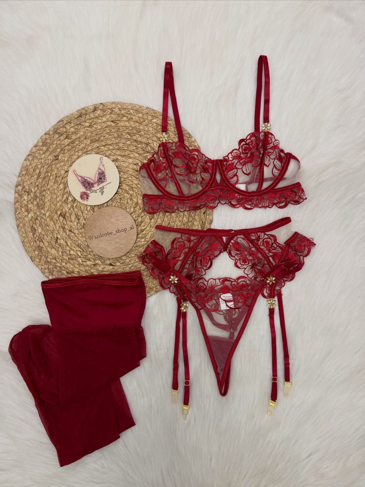 Women's Burgundy Lace Lingerie - Garter Belt Set recension och pris